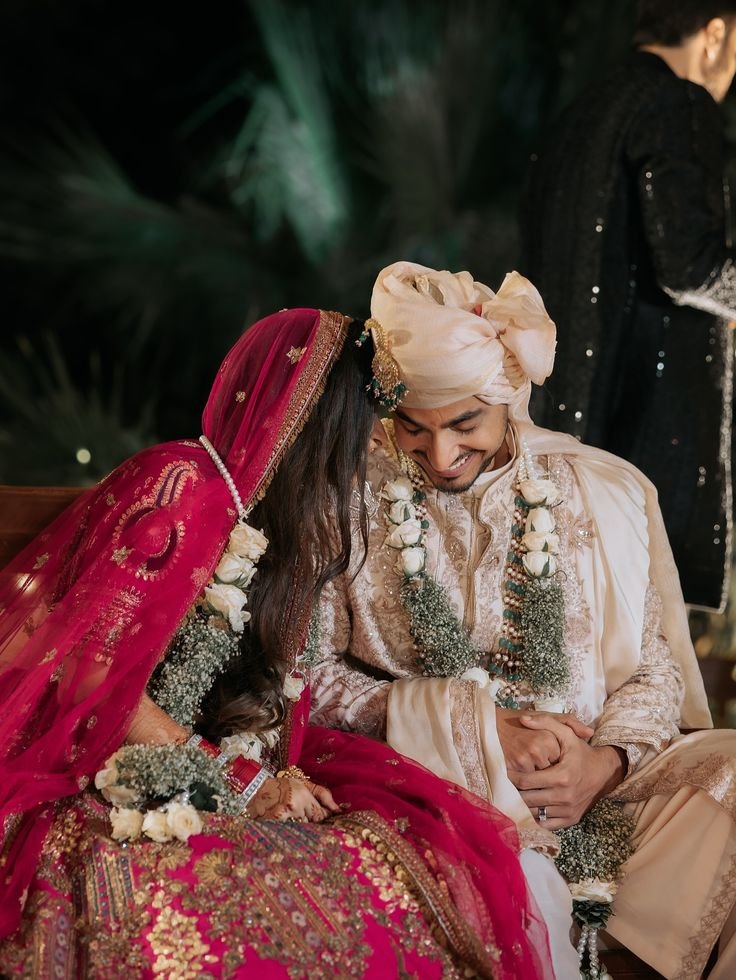 Bride says – Lehenga aur Dulha Dono Pasandeeda…